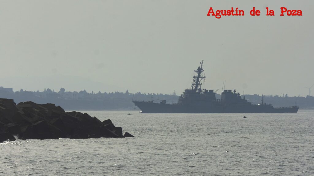 Escala del destructor USS Mitscher en la Base Naval de Rota tras zarpar de Norfolk