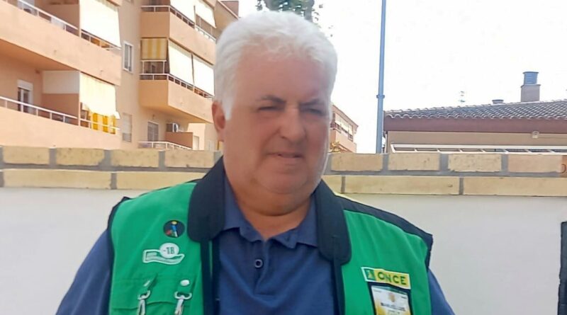Manuel Luis Mellado, vendedor de la ONCE en Chipiona