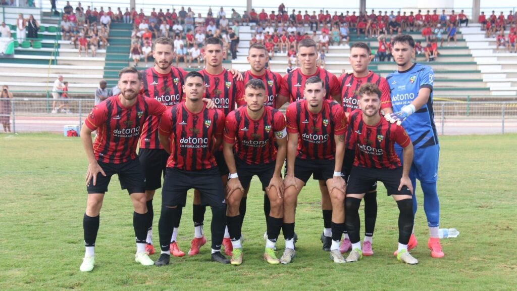 La U.D. Roteña se deja la victoria ante el Taraguilla en un duelo de corazón