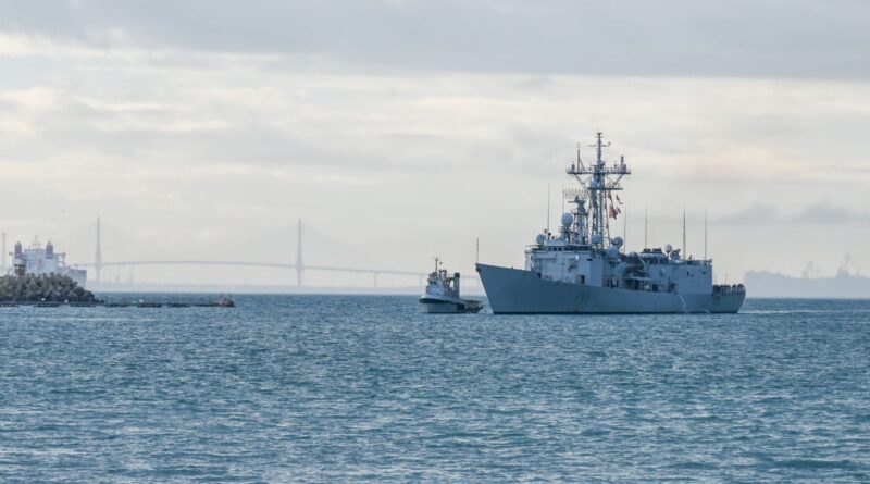 La fragata Navarra F-85 regresa a Rota tras cinco meses en el Índico con la Armada