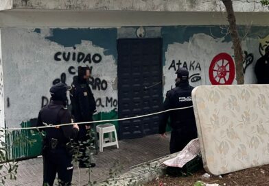Tres detenidos en Rota tras un complejo dispositivo policial en los morabitos de La Forestal Entrada de Policía Nacional en un morabito de Rota