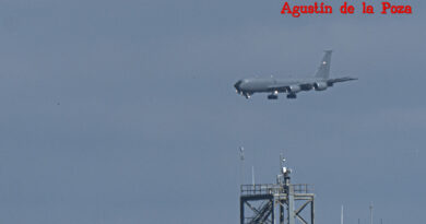 Aviones cisterna KC 135R Stratotanker aterrizan en la Base Naval de Rota Aviones cisterna KC 135R Stratotanker aterrizan en la Base Naval de Rota