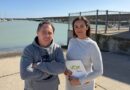 Silvia Bellido junto al presidente de la Cooperativa de Pescadores Mar de Rota, Juan José González
