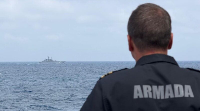 La Armada monitoriza movimientos rusos con tres unidades en operación