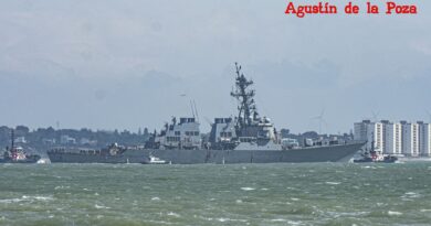 El destructor USS Arleigh Burke DDG 51 desde la Base Naval de Rota
