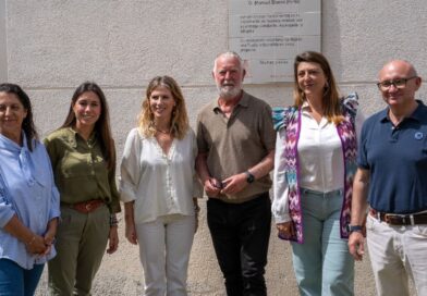 Representantes del Partido Popular con miembros de AFA El Arenal de Rota
