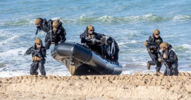 La Armada pone a prueba su capacidad de combate naval con el ejercicio FLOTEX-26