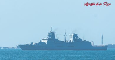 La fragata alemana Baden Württemberg F-222 hace escala en Rota rumbo a la misión UNIFIL frente al Líbano
