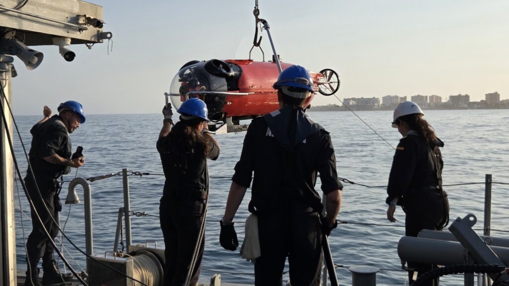 Los cazaminas Turia M-34 y Duero M-35 refuerzan la vigilancia submarina en el mar de Alborán