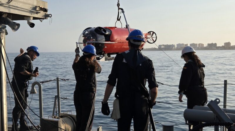 Los cazaminas Turia M-34 y Duero M-35 refuerzan la vigilancia submarina en el mar de Alborán
