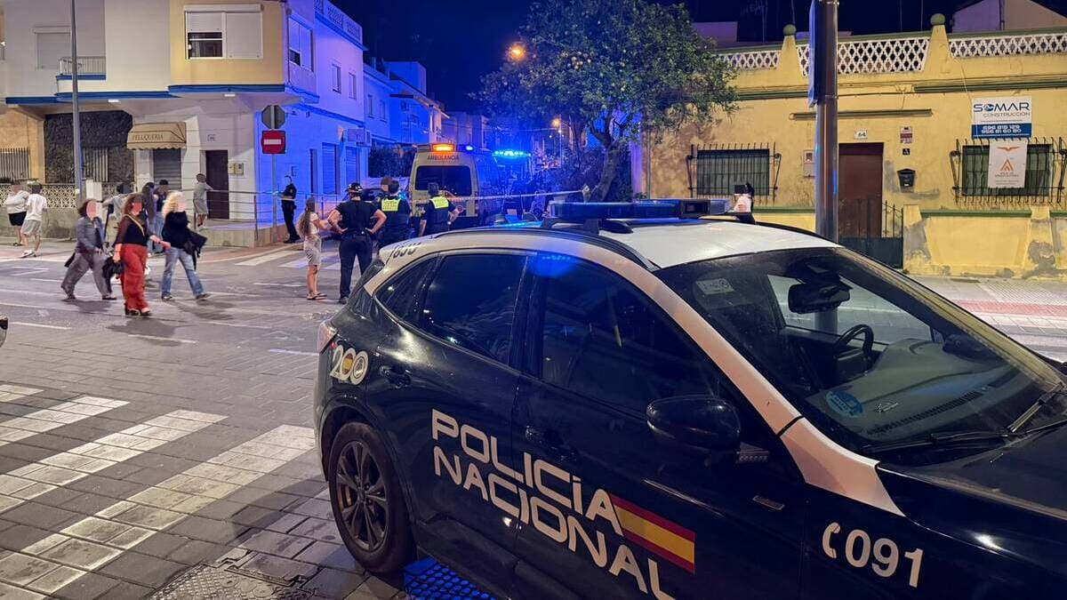 Dispositivo policial en calle Cádiz