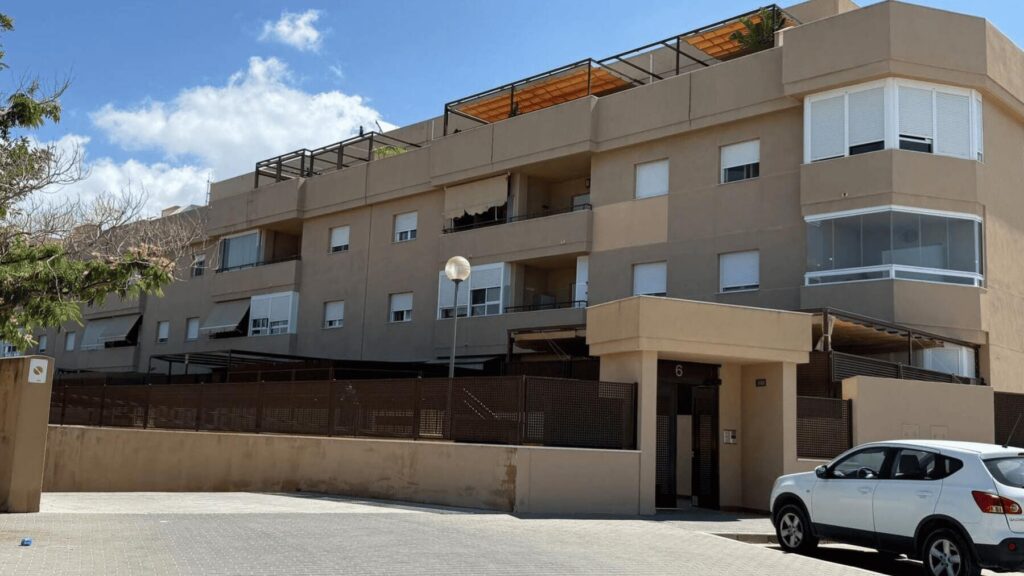 Golpe al narcotráfico en Rota: espectacular operativo de madrugada con Policía Nacional y Guardia Civil