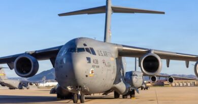 El 725 Escuadrón muestra su misión a las familias en la Base Naval de Rota