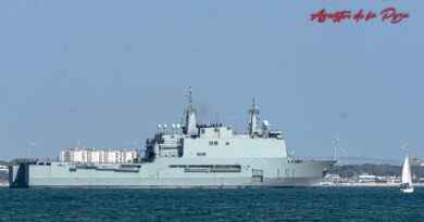 El Galicia L-51 llega a Navantia Cádiz para mantenimiento