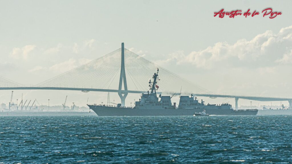 El USS John Basilone DDG-122 Llega a la Base Naval de Rota