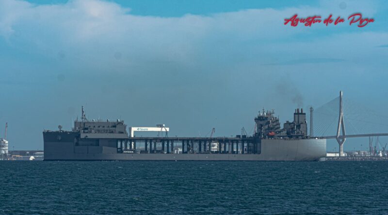 El USS Lewis B. Puller ESB-3 llega a la Base Naval de Rota