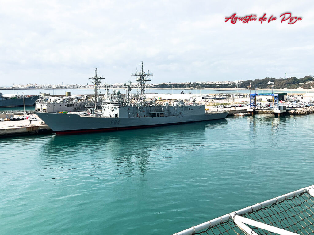 La Base Naval de Rota licita 2,25 millones para buques