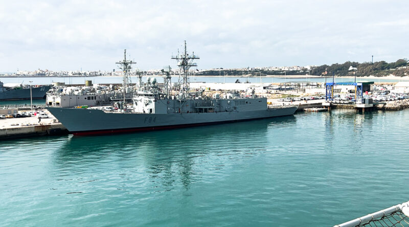 La Base Naval de Rota licita 2,25 millones para buques