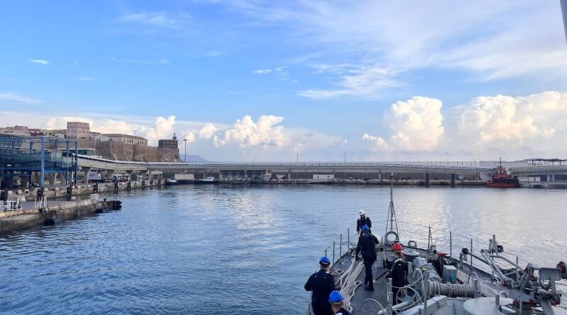 El Tagomago P-22 regresa a su base en Málaga